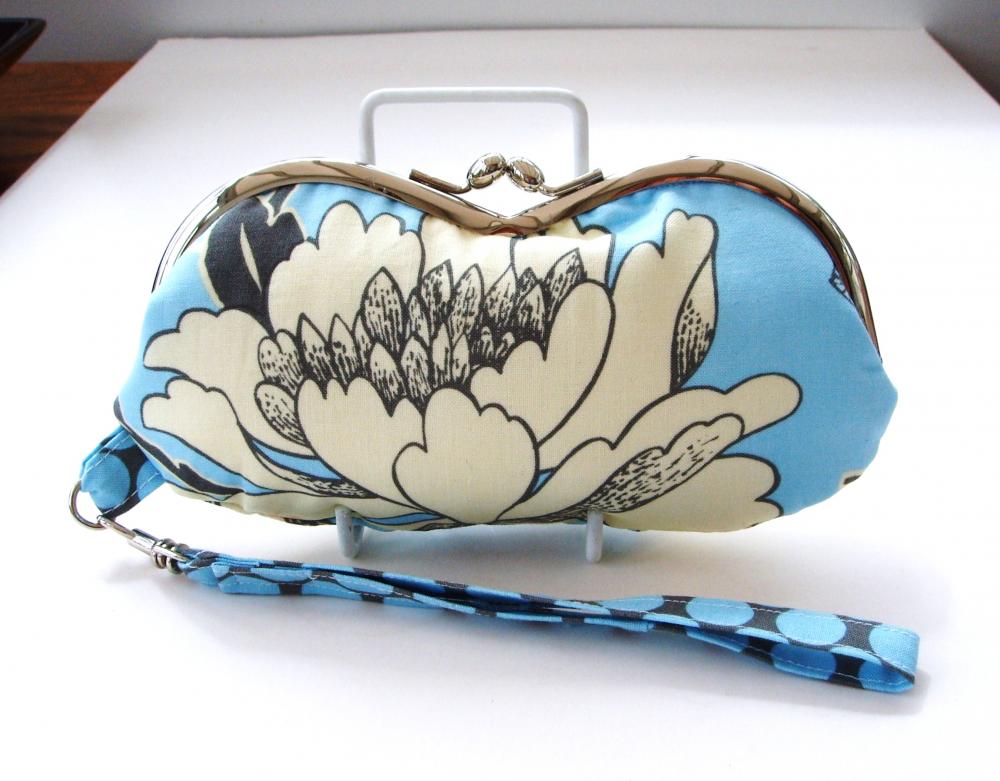 Wristlet Purse/Sunglasses Case